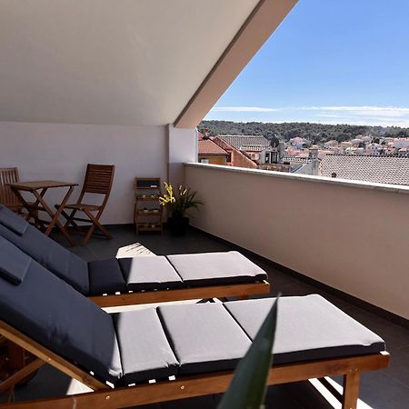 Apartment Oscar Mali Losinj Exterior photo