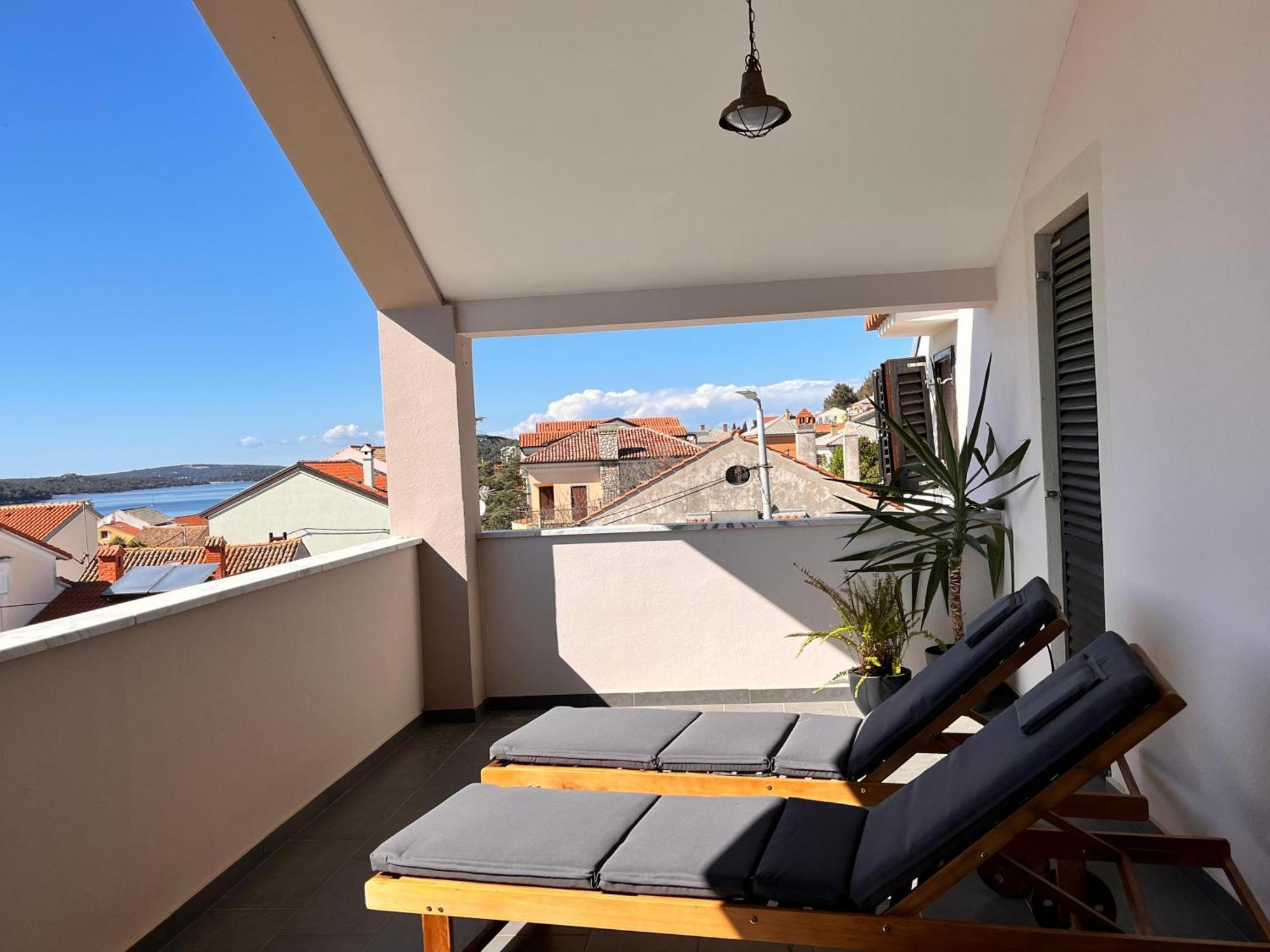 Apartment Oscar Mali Losinj Exterior photo